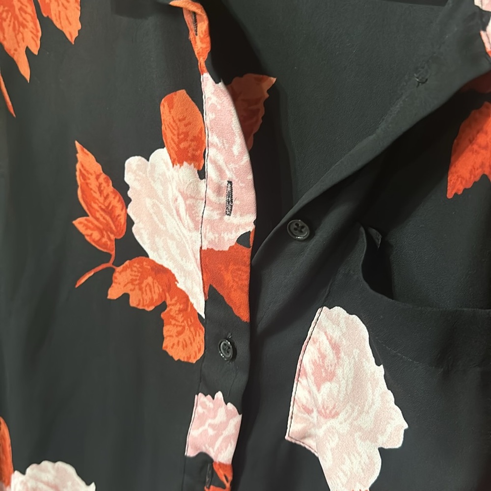 Sheer Button down blouse - size medium - Picture 3 of 3